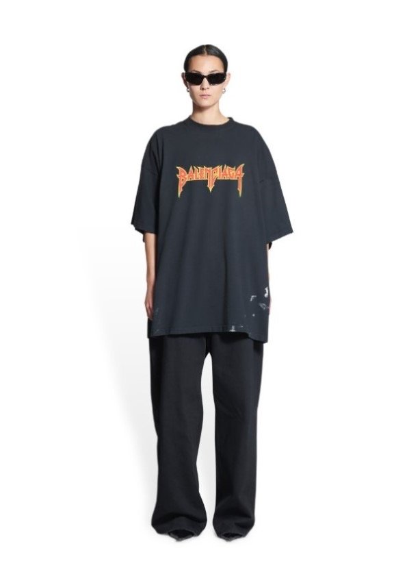 futbolka-balenciaga-metal-logo-chernaya4_m10337110
