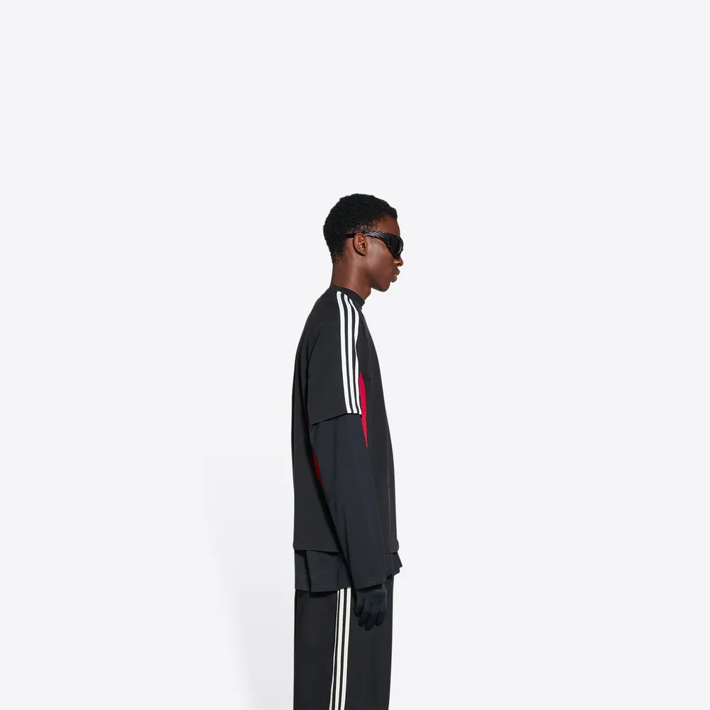 futbolka-balenciaga-x-adidas-adidas-x-balenciaga-chernaya3_m10326010