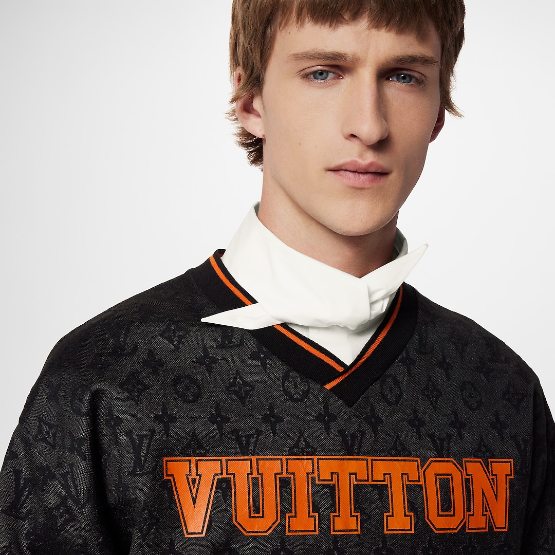 futbolka-louis-vuitton-monogram-sporty-chernaya1_f10321370