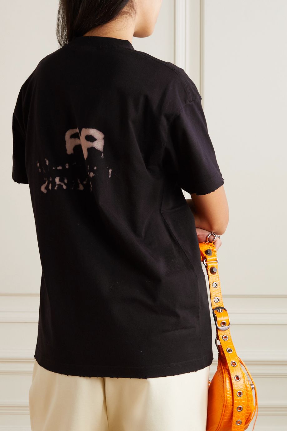 futbolka-vetements-balenciaga-chernaya1_f10322040