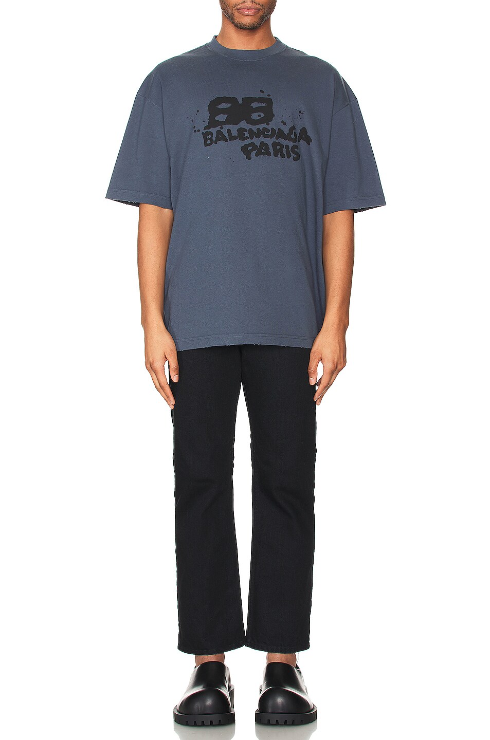 futbolka-vetements-balenciaga-sinyaya4_m10322050