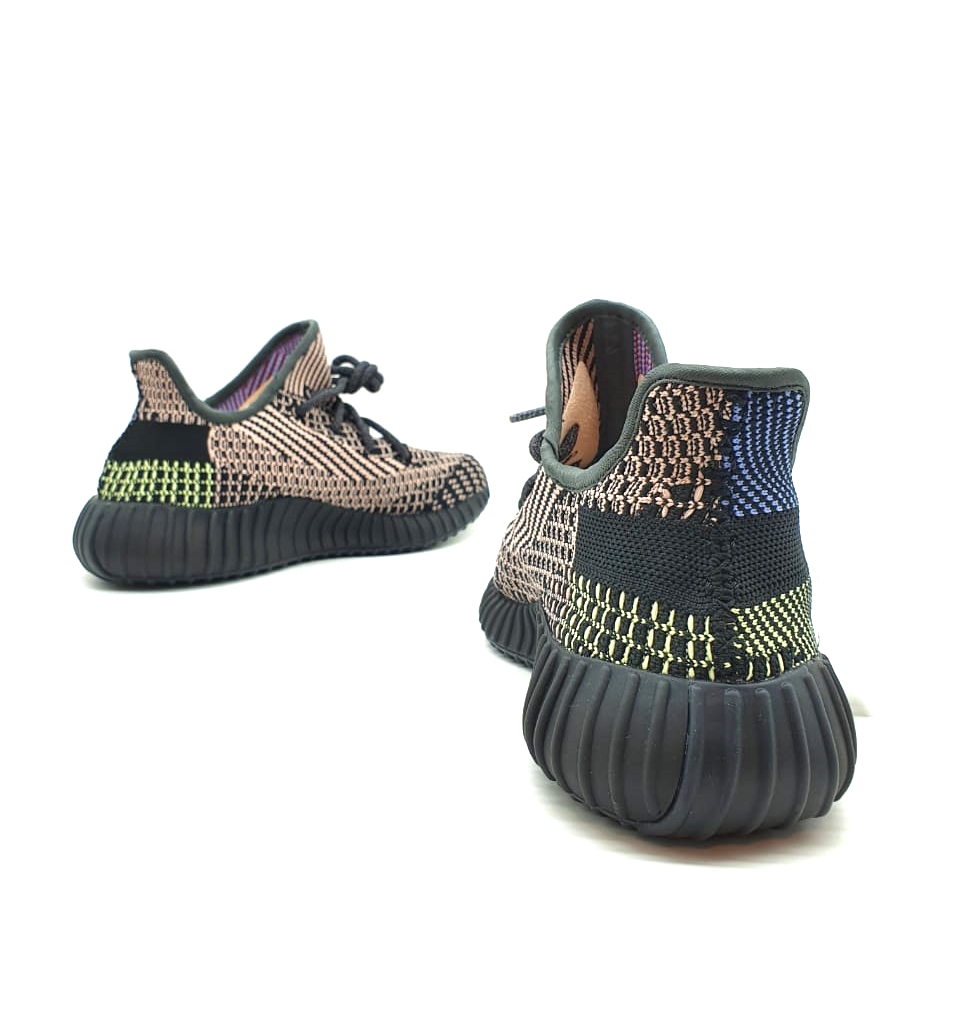 krossovki-adidas-yeezy-adidas-x-yeezy-boost-350-v2-core-black-red1_m1032500