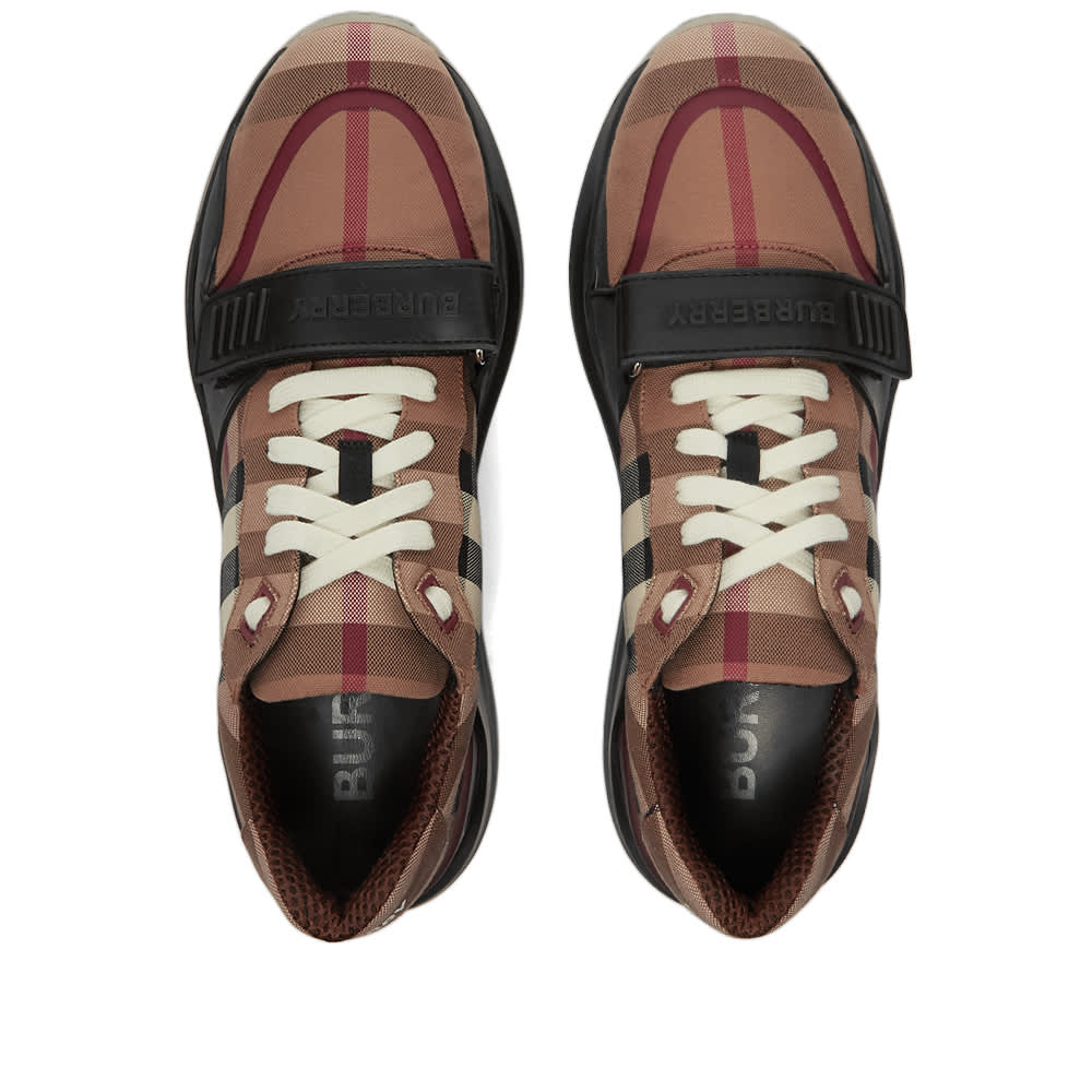 krossovki-burberry-ramsey-sneaker-bezhevye4_m10350070