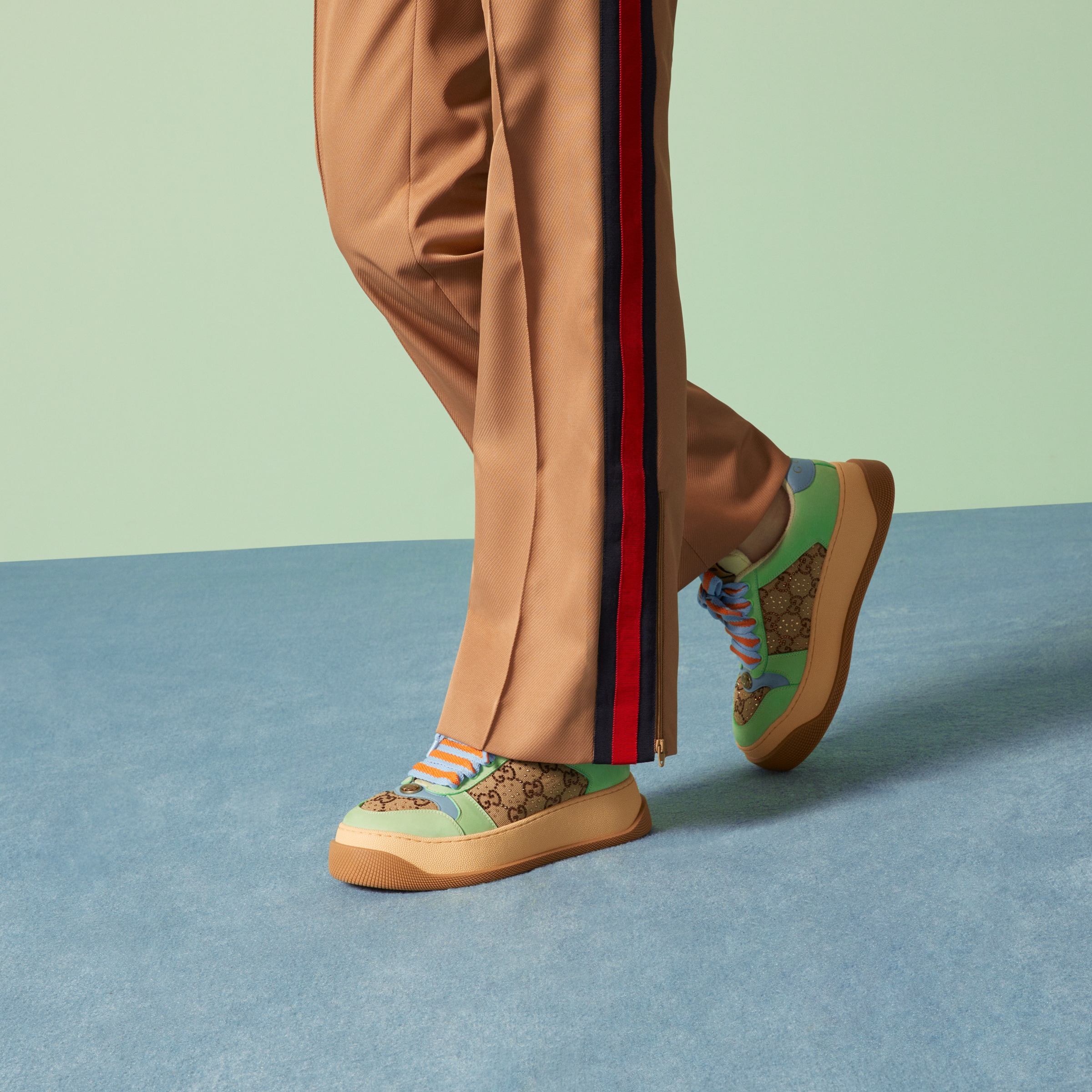 krossovki-gucci-screener-golubye2_f10353260