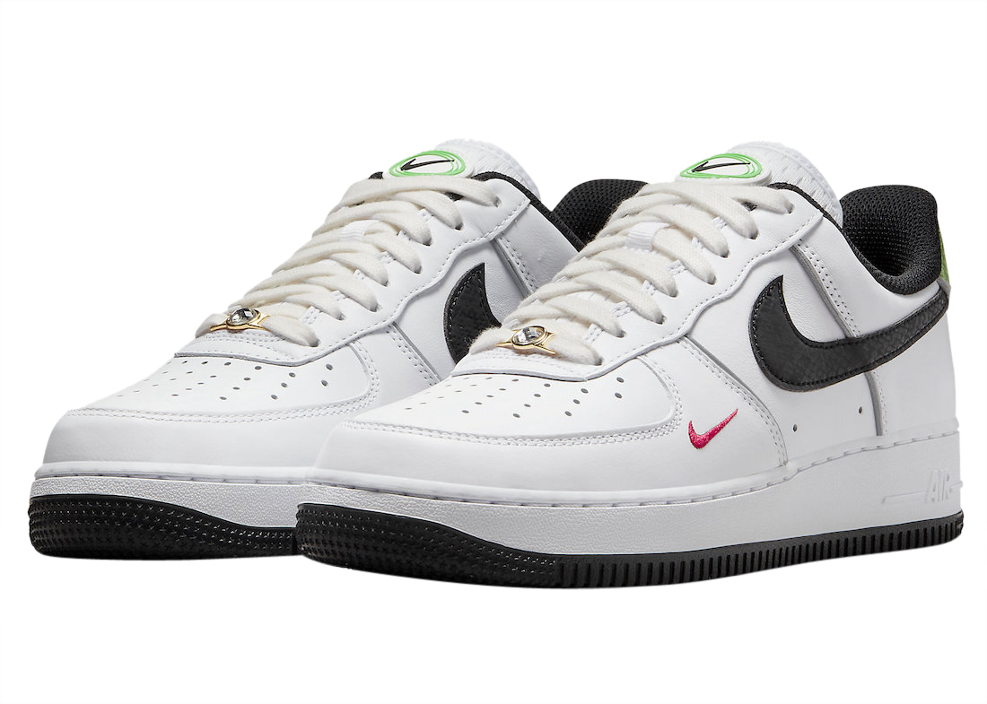krossovki-nike-air-force-1-low-just-do-it-white-black-green-belye_m10330790