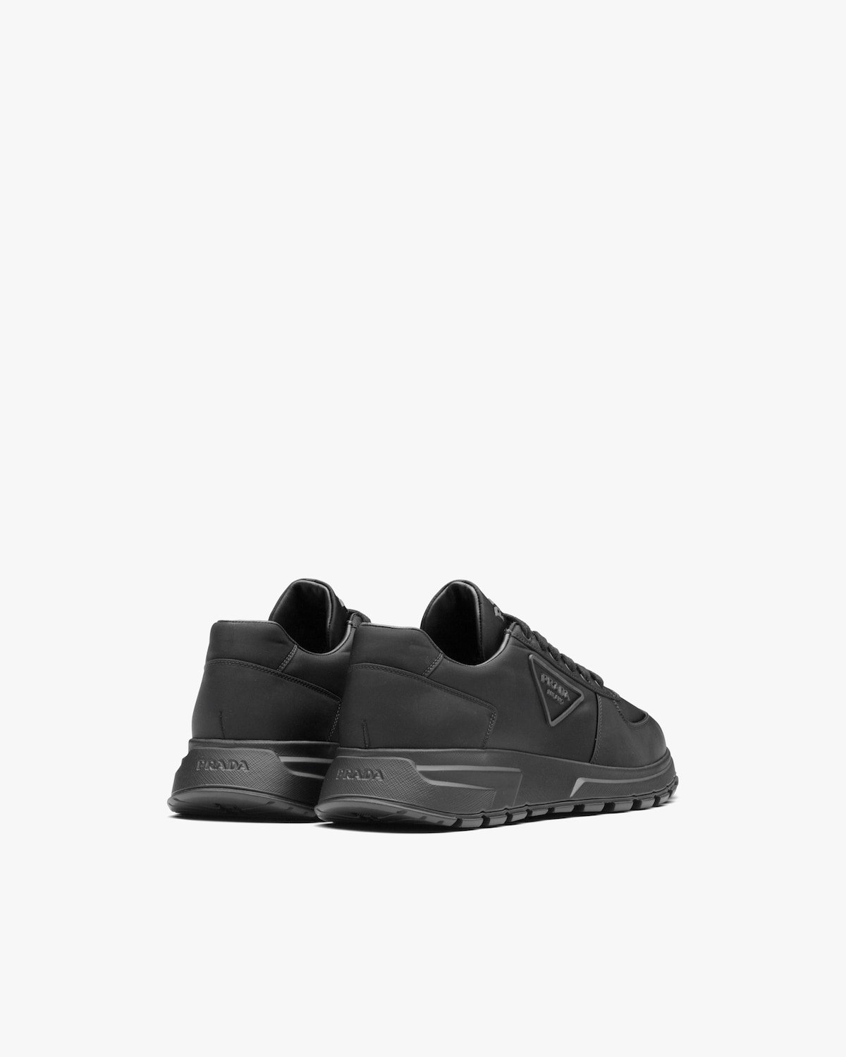krossovki-prada-prax-1-chernye3_m10224550