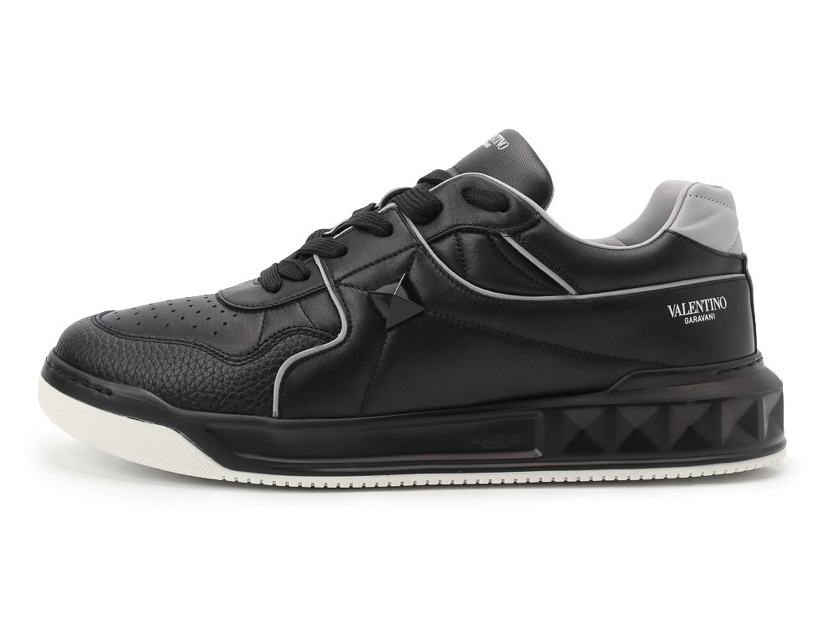 krossovki-valentino-one-stud-chernye3_f10224490
