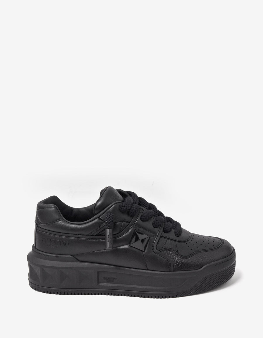 krossovki-valentino-one-stud-xl-chernye1_f10331030