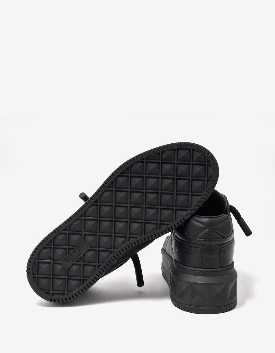 krossovki-valentino-one-stud-xl-chernye2_f10331030