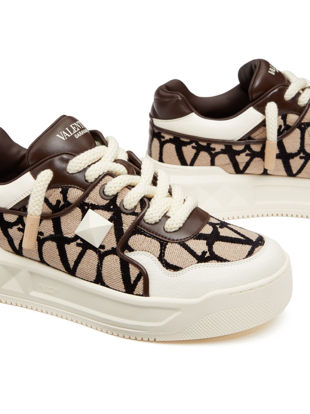 krossovki-valentino-vlogo-signature-bezhevye4_f10356900