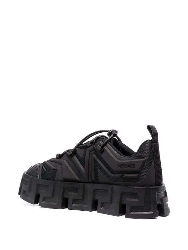 krossovki-versace-greca-chernye2_m10228330