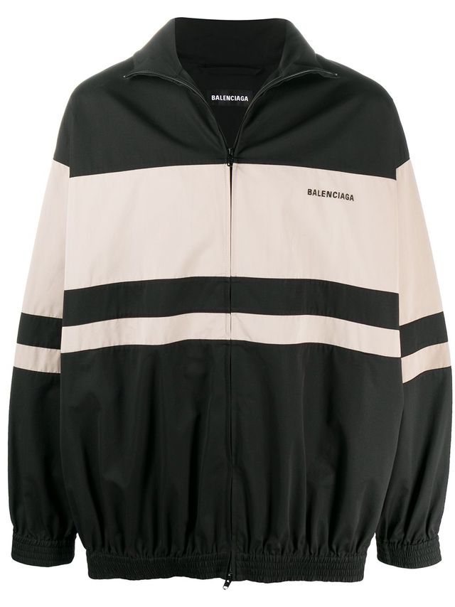 kurtka-balenciaga-bezhevaya_m10315120