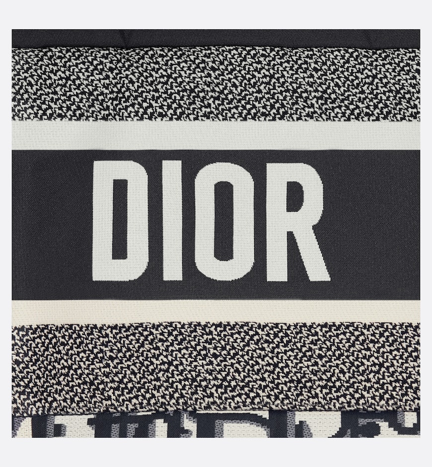 kurtka-dior-chernaya2_m10348920
