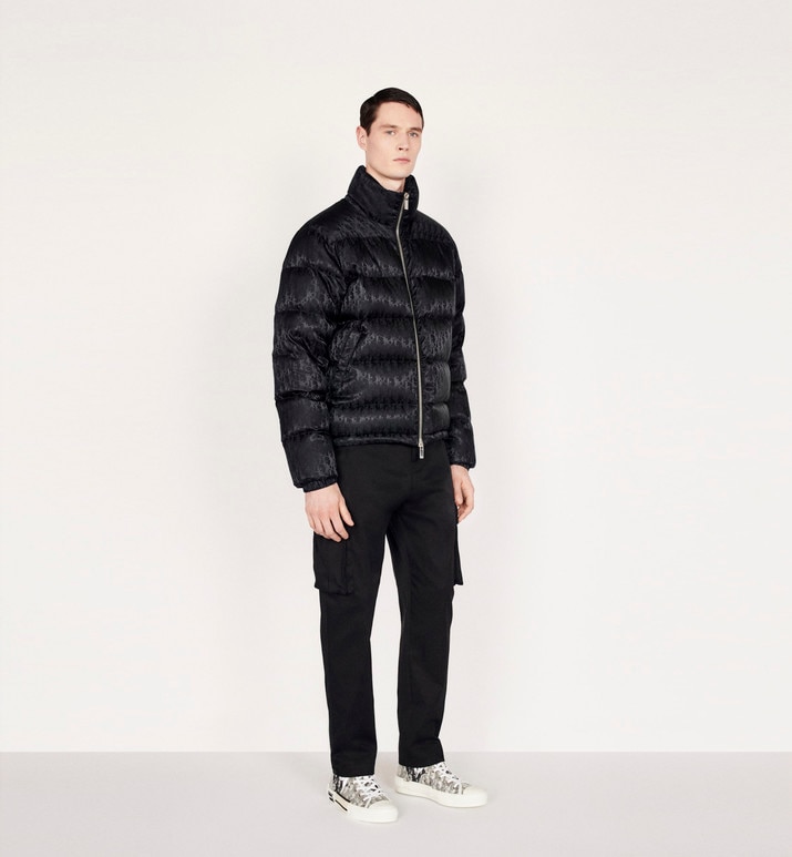 kurtka-dior-oblique-chernaya4_m10261890