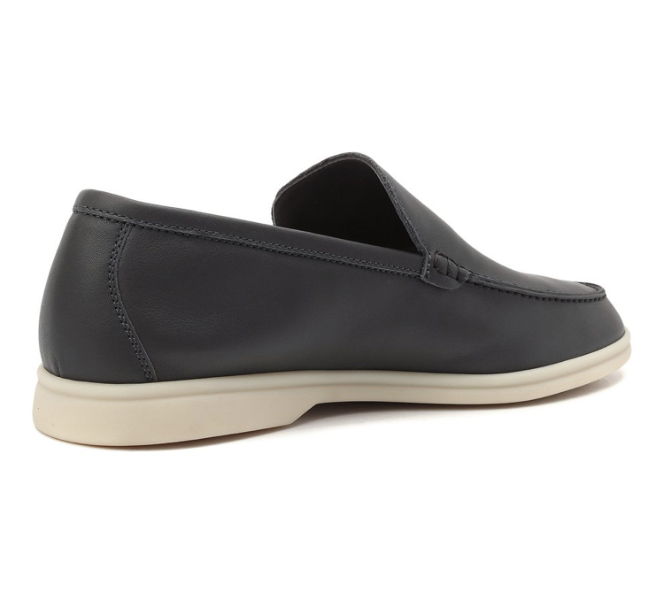 lofery-loro-piana-summer-walk-temno-serye3_m1078610