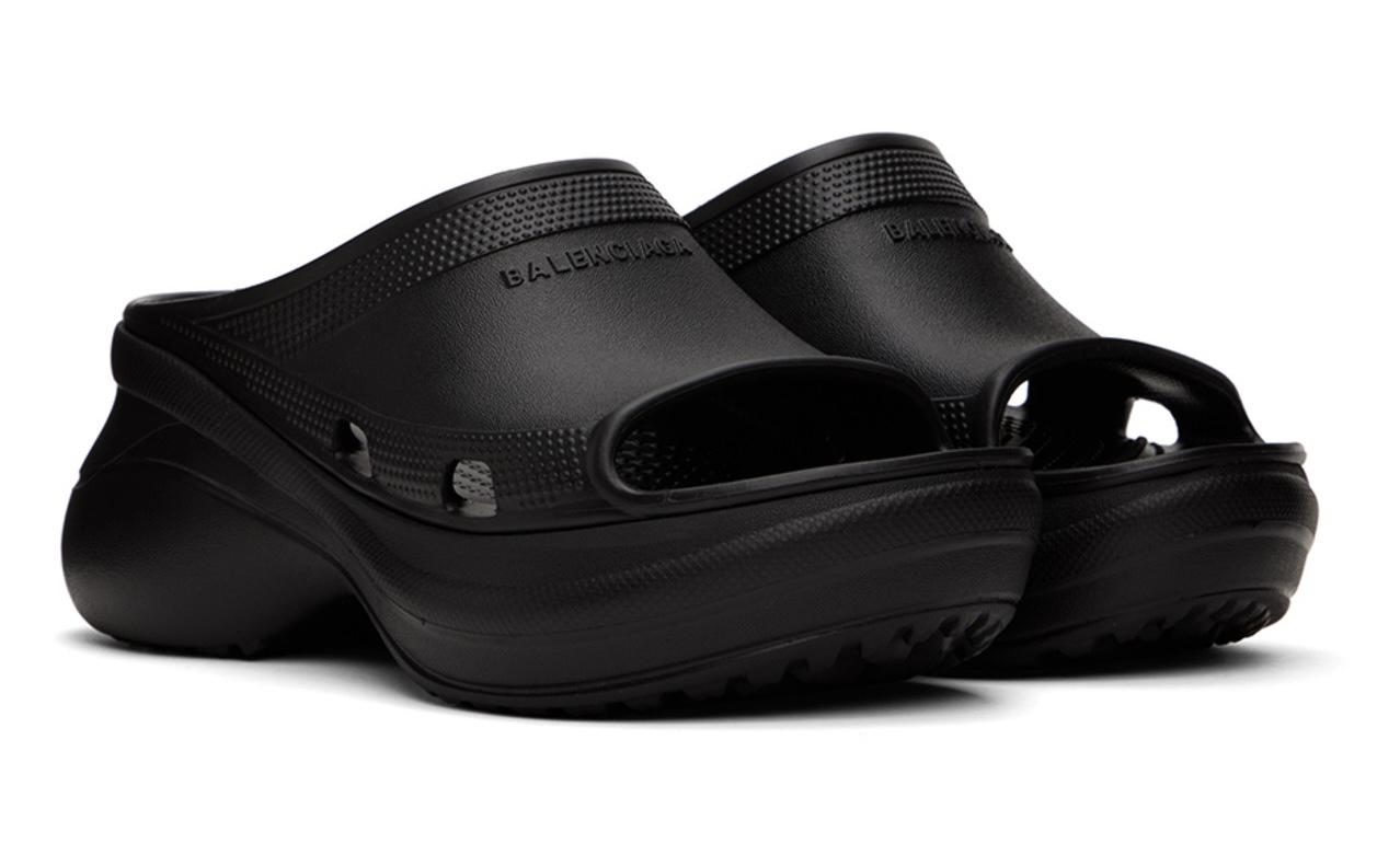 shlepanczy-balenciaga-x-crocs-crocs-edition-chernye_f10342470