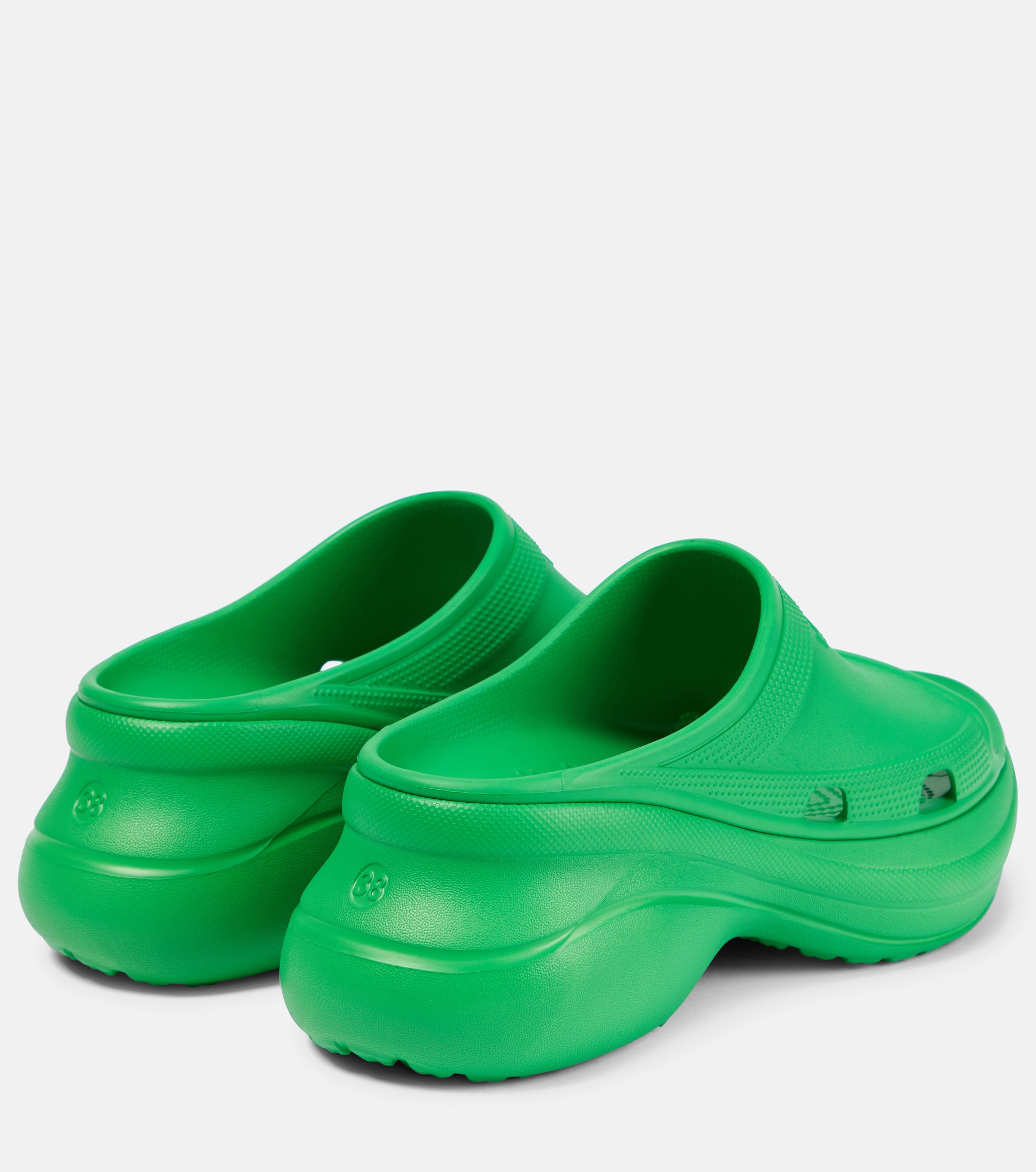 shlepanczy-balenciaga-x-crocs-crocs-edition-zelenye2_f10342450