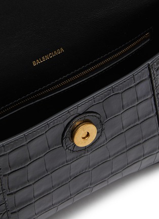 sumka-balenciaga-downtown-chernaya3_n10247630