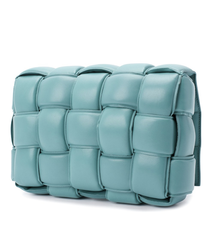 sumka-bottega-veneta-padded-cassette-golubaya1_n10113460
