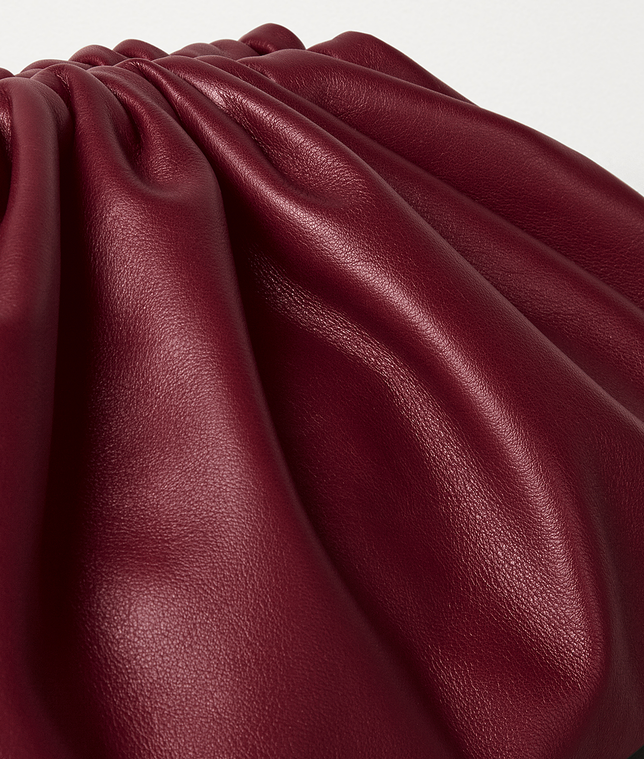 sumka-bottega-veneta-pouch4_n1039330