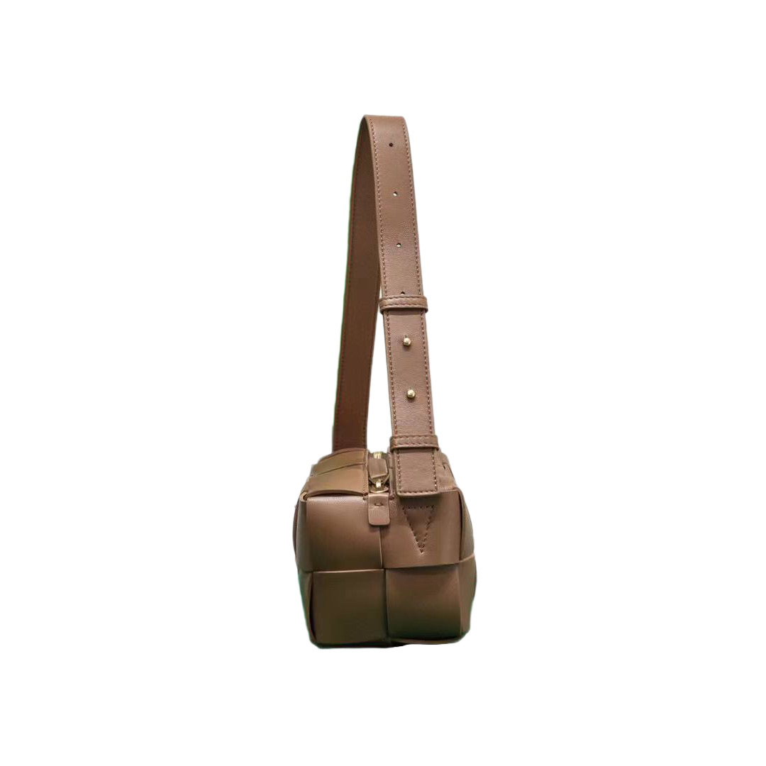 sumka-bottega-veneta-small-brick-cassette-korichnevaya1_n10320510