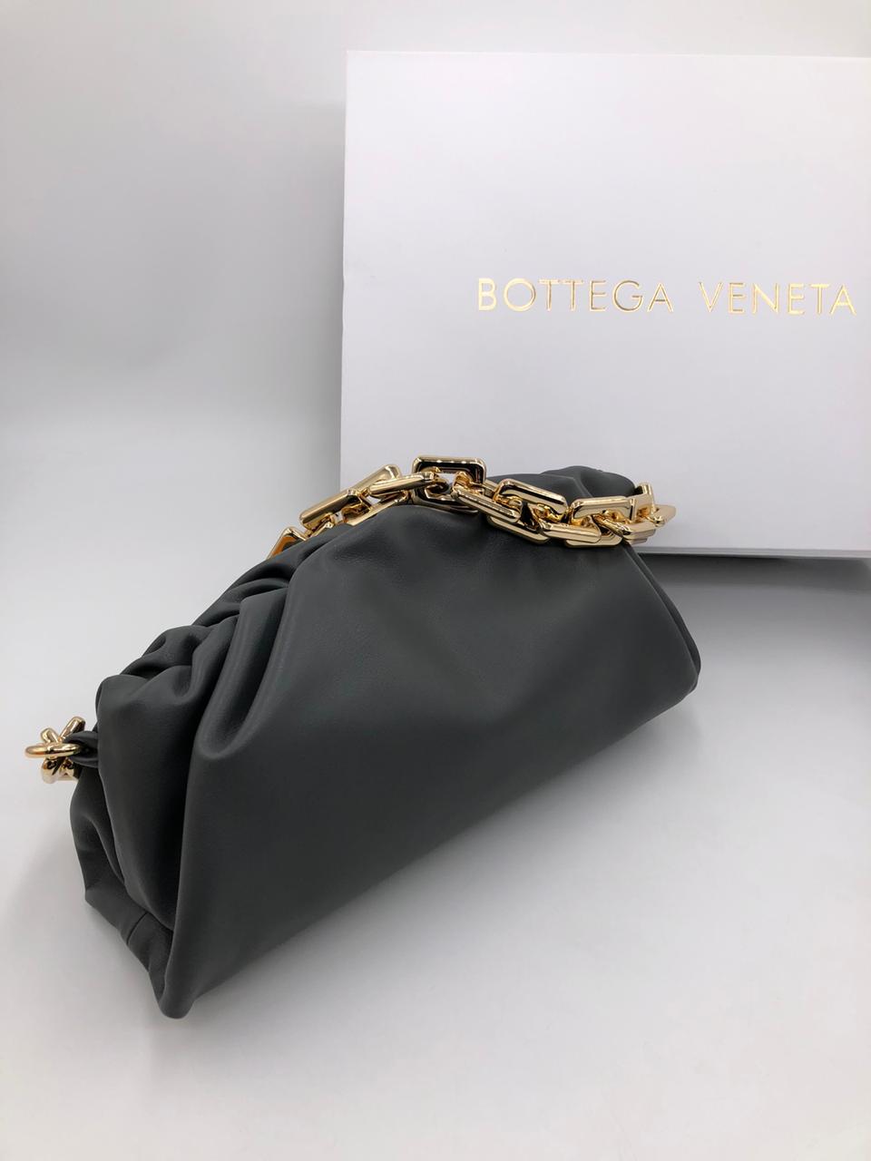 sumka-bottega-veneta-the-chain-pouch-seraya2_n1035070