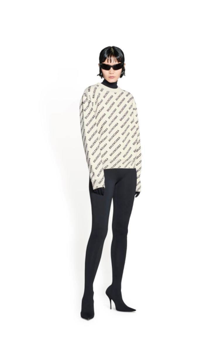 svitshot-balenciaga-ul-belye3_f10308200