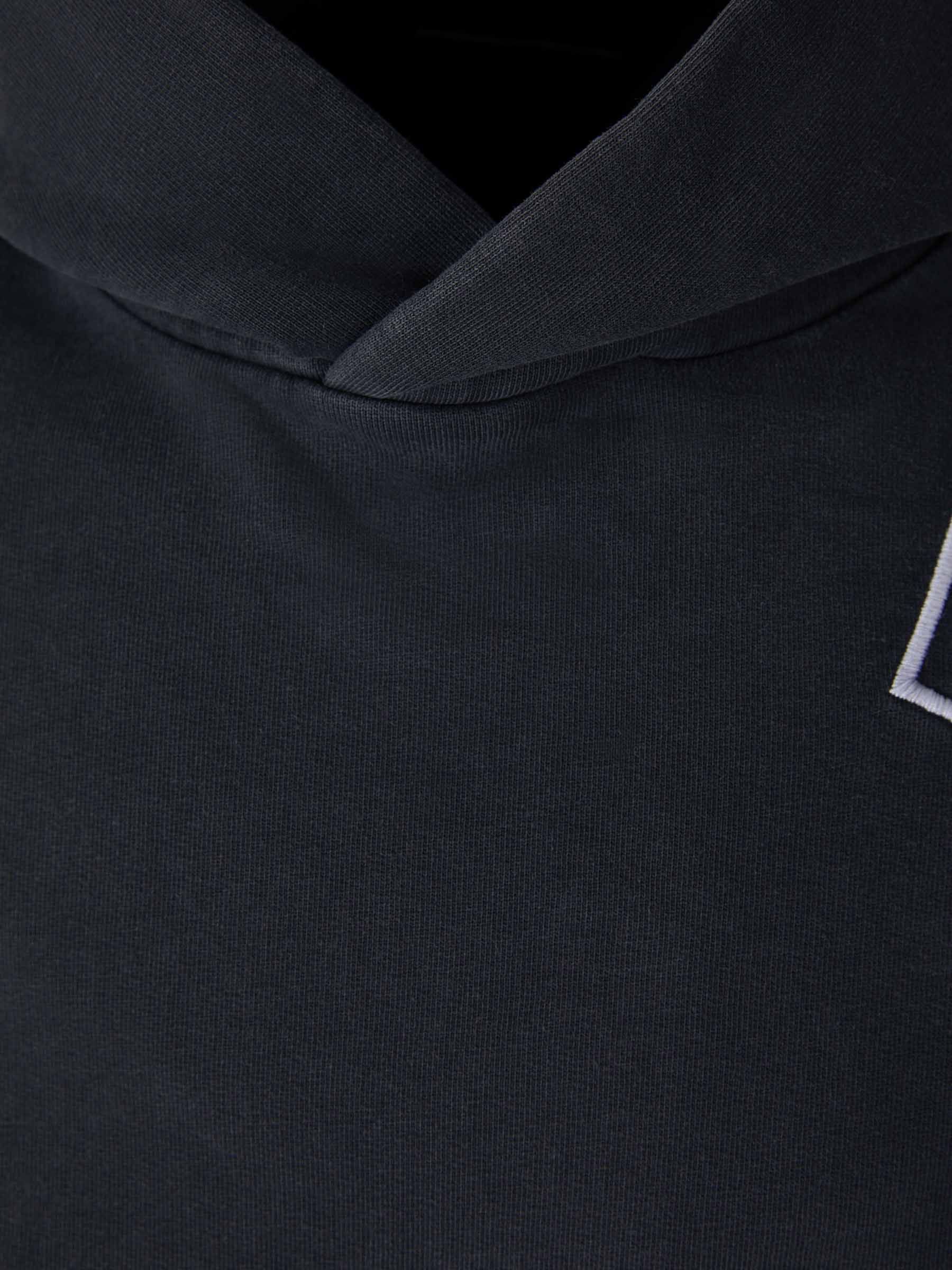 tolstovka-balenciaga-chernaya2_f10357510