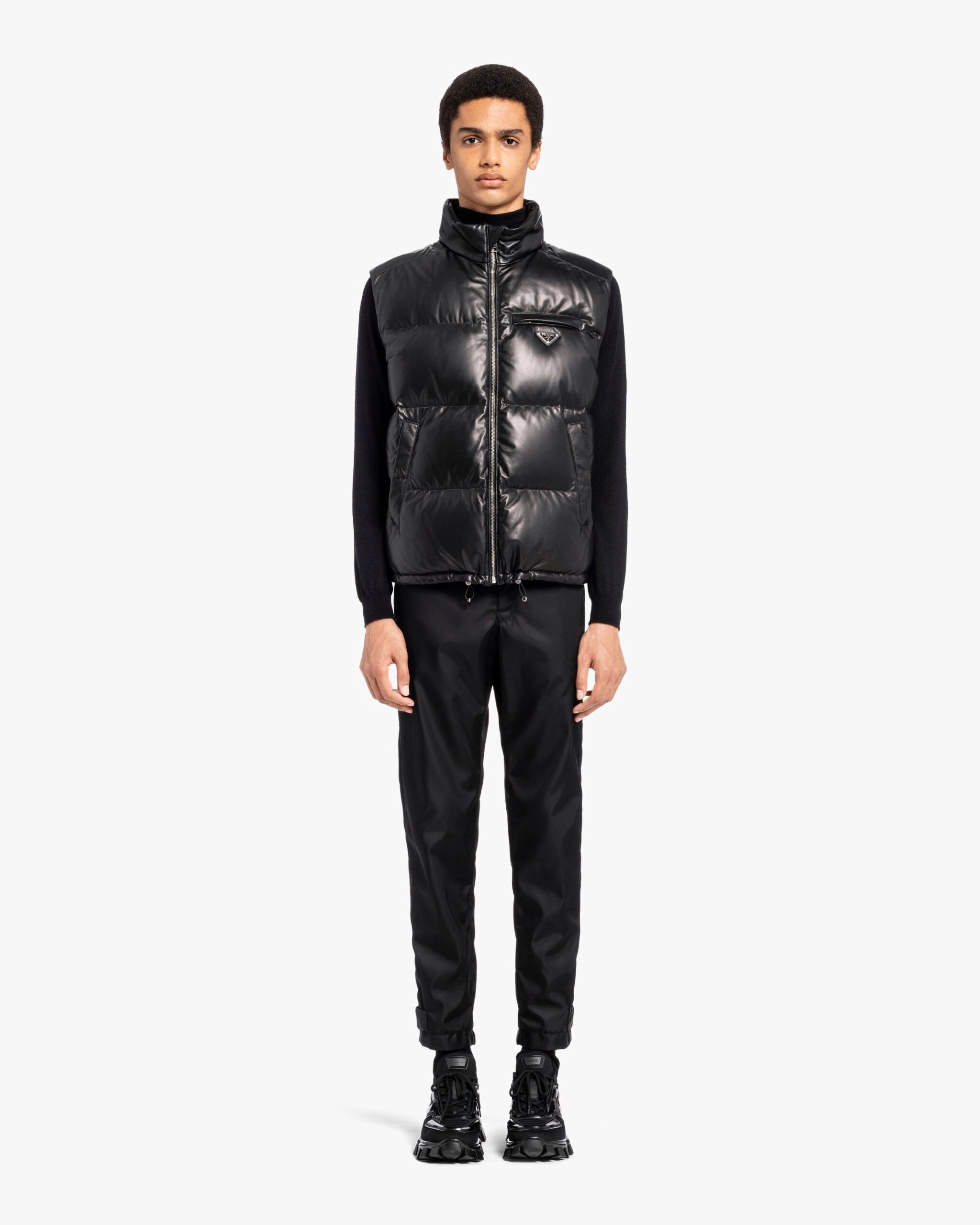 zhilet-prada-chernyj1_m10175930