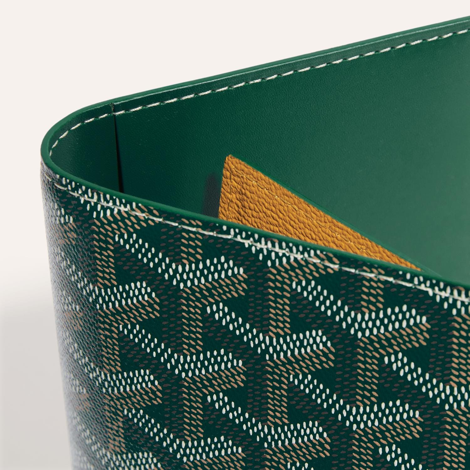 oblozhka-goyard-grenelle-zelenaya2_m10286660