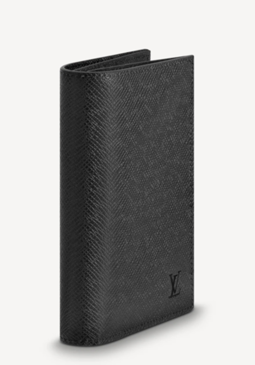 oblozhka-louis-vuitton-taiga-chernaya2_m10117530
