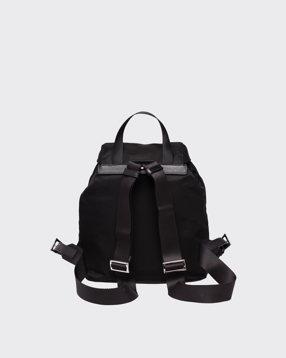 ryukzak-prada-re-nylon-chernyj3_n10202310