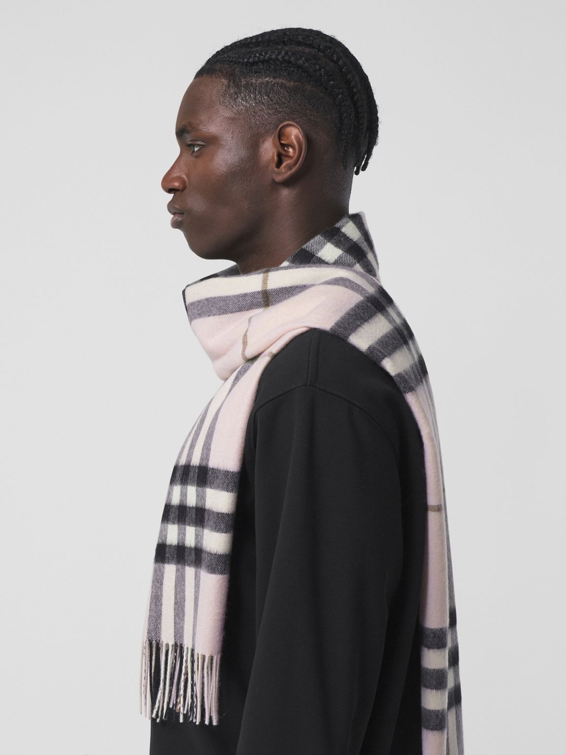 sharf-burberry-svetlo-rozovyj1_f10289380