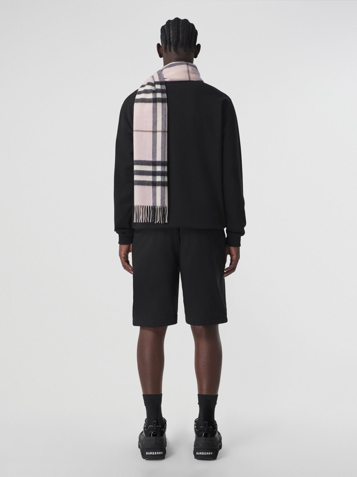 sharf-burberry-svetlo-rozovyj3_f10289380