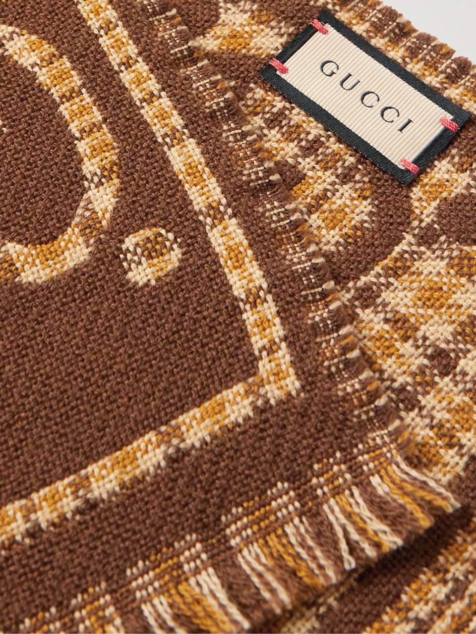 sharf-gucci-gg-korichnevyj2_m10284580