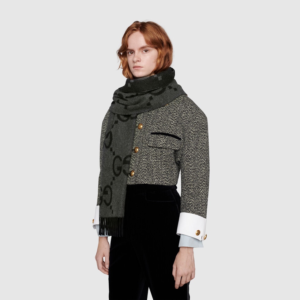 sharf-gucci-gg-temno-seryj3_m10284480