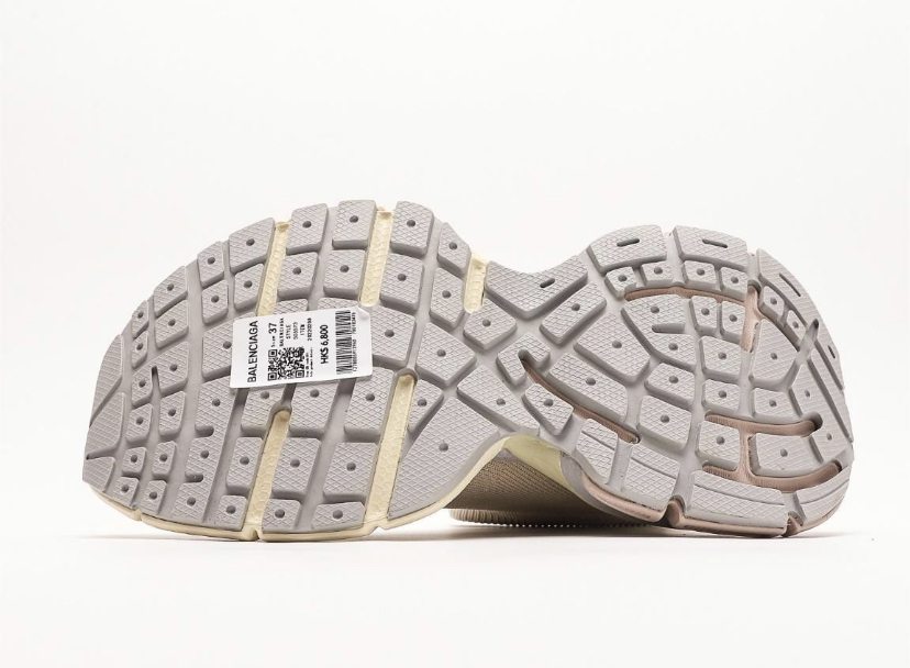 Кроссовки-Balenciaga-Speed-Бежевые4_F10384870-1.jpeg