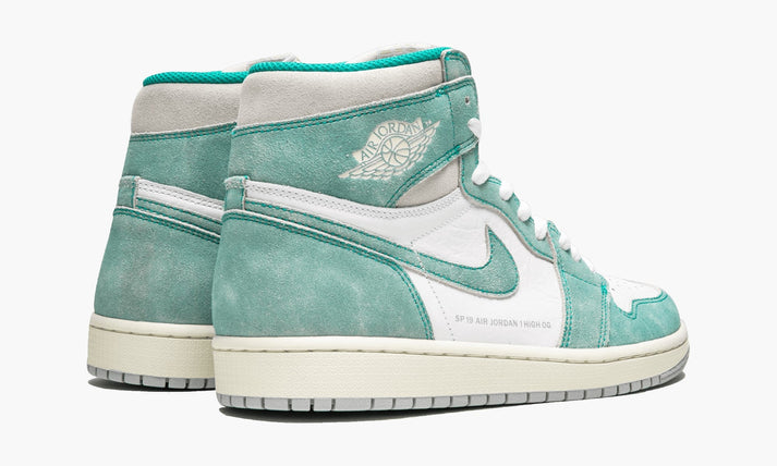 Кроссовки-Nike-Air-Jordan-1-Retro-High-Og-Голубые2_M10392080-1.jpeg