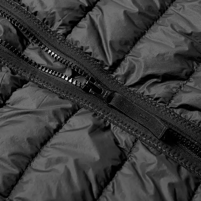 Куртка-Stone-Island-Черная4_M10382500-1.webp