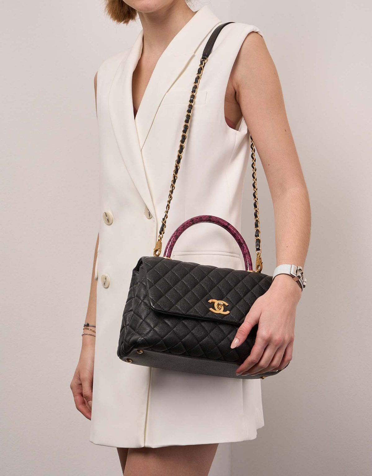Сумка-Chanel-Timeless-Handle-Cc-Черная1_N10374600-1.jpeg