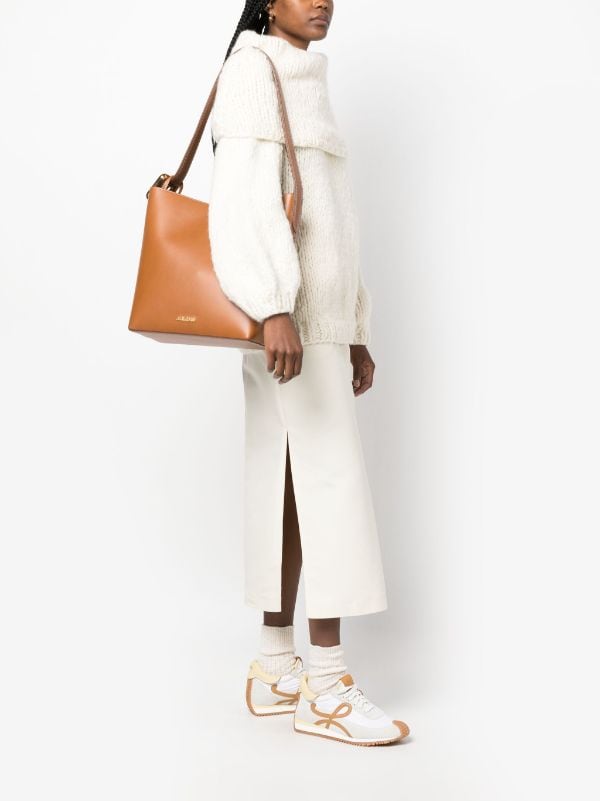 Сумка-Jacquemus-Le-Regalo-Коричневая1_N10380120-1.jpeg