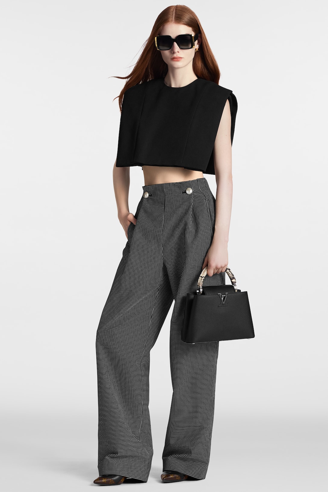 Сумка-Louis-Vuitton-Capucines-Bb-Черная6_N10390820-1.jpeg