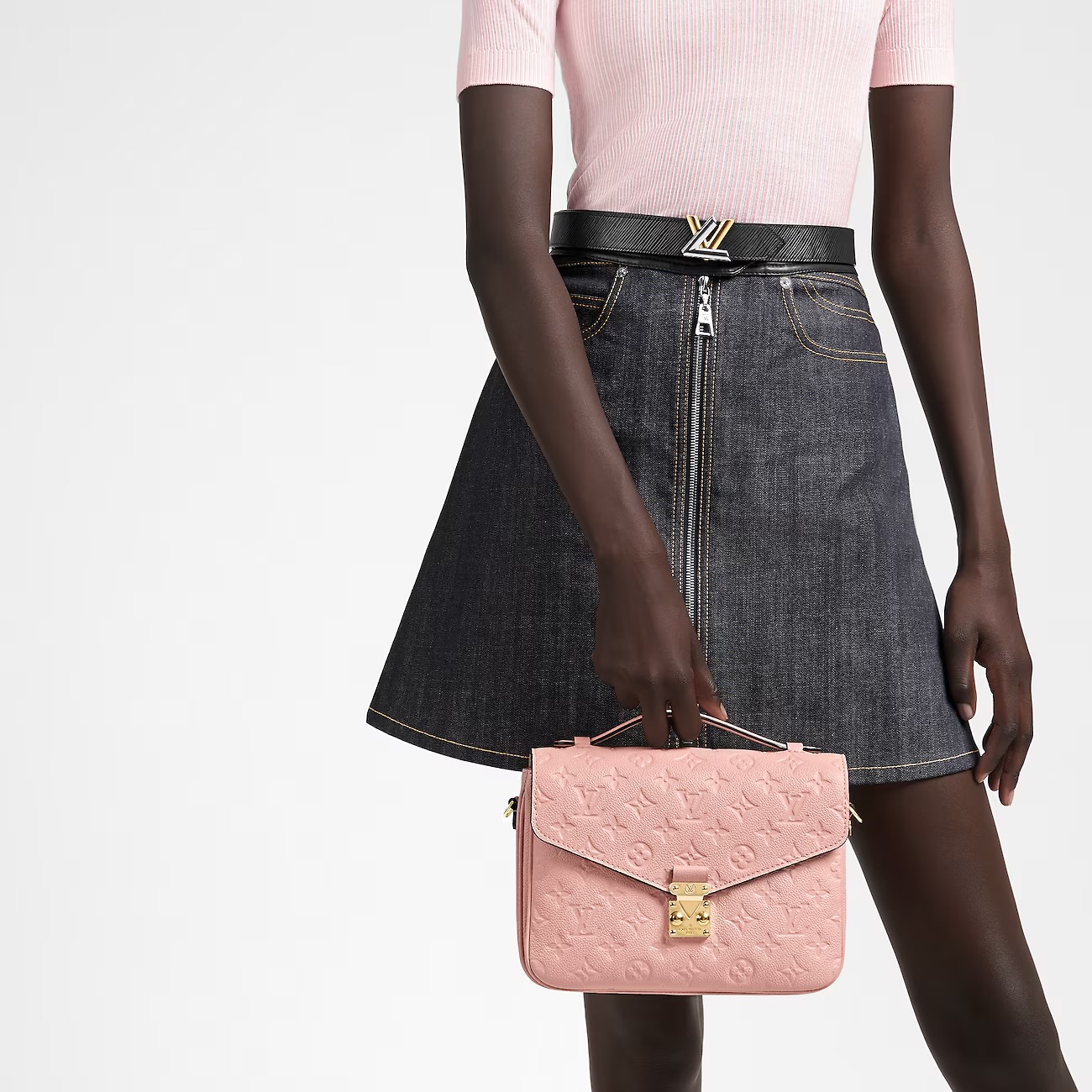Сумка-Louis-Vuitton-Pochette-Metis-Розовая4_N10369970-1.jpeg