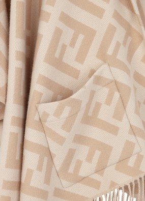 Шарф-Fendi-Ul-Бежевый2_F10369110-1.jpeg
