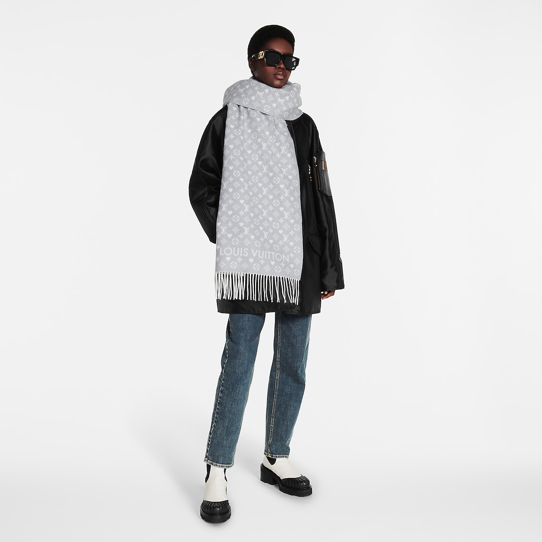 Шарф-Louis-Vuitton-Game-On-Серый1_F10373750-1.jpeg
