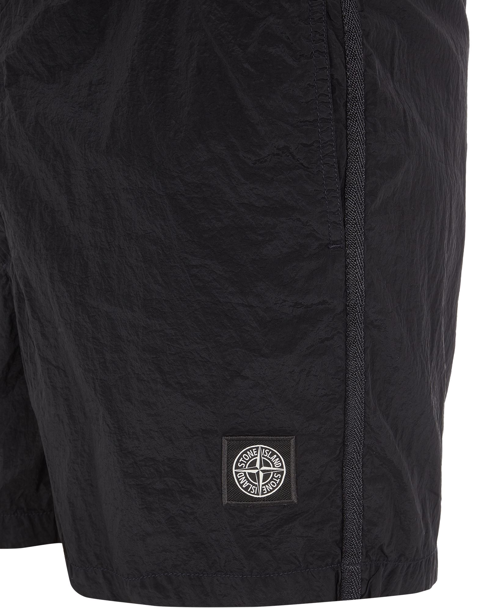 Шорты-Stone-Island-Nylon-Metal-In-Econyl-Черные2_M10393080-1.jpeg
