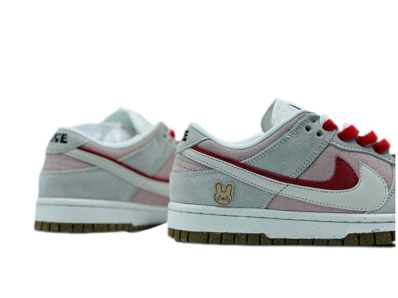 Кроссовки-Nike-Sb-Dunk-Low-Se-85-Double-Swoosh-Grey-Pink-Rabbit-Розовые2_F10416930-1.png