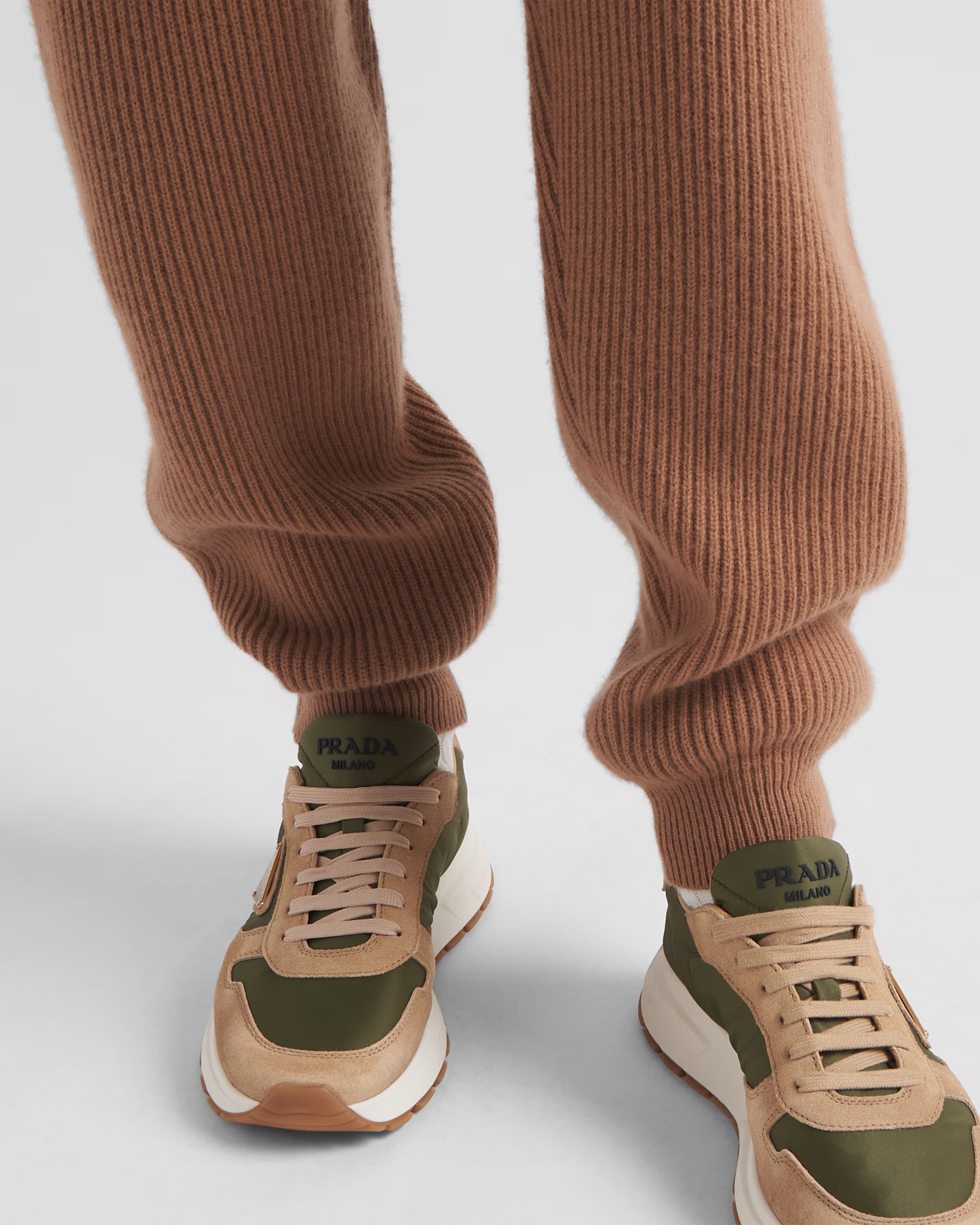 Кроссовки-Prada-Prax-01-Коричневые2_M10421370-1.jpeg