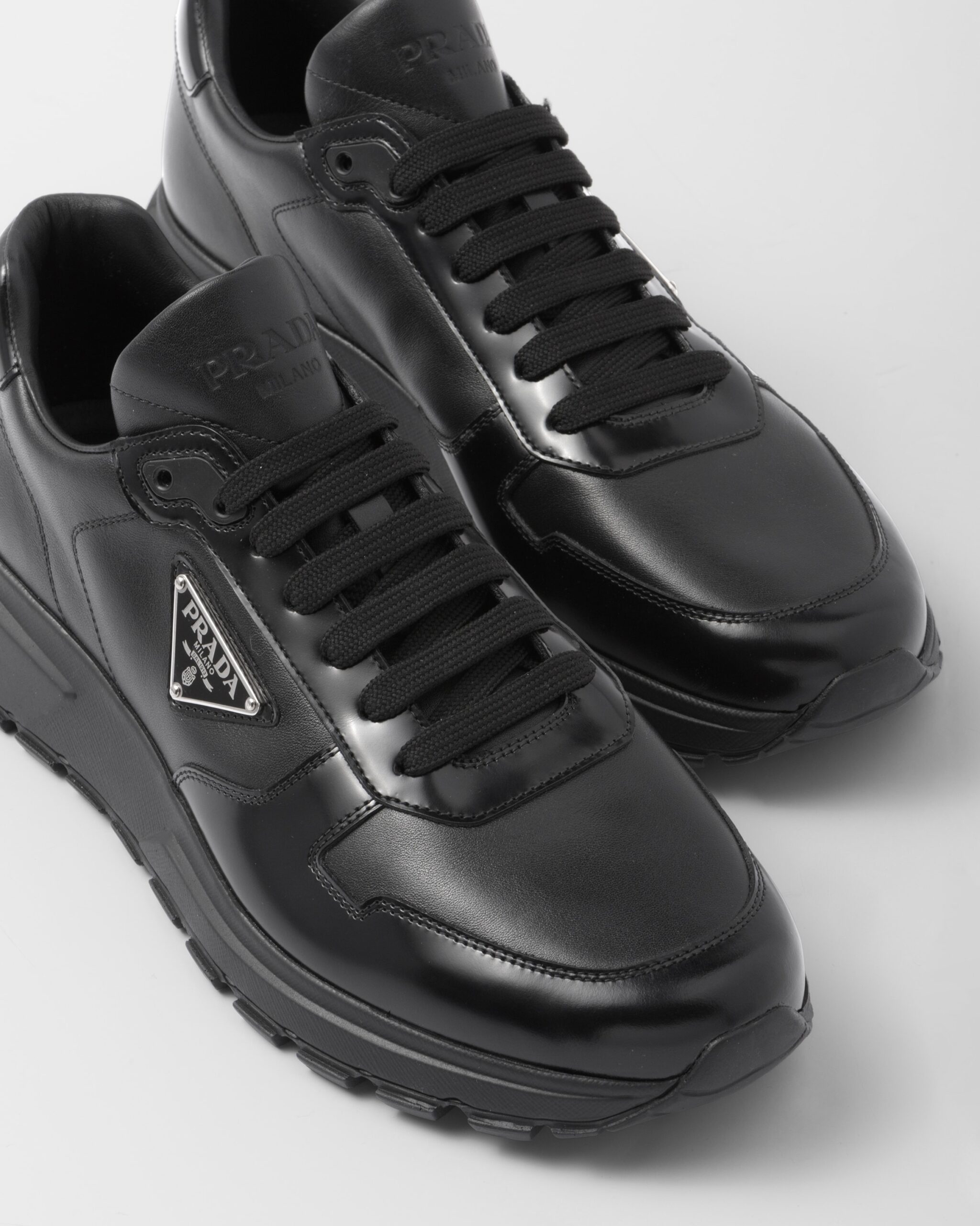 Кроссовки-Prada-Prax-1-Черные5_M10403980-1.jpeg