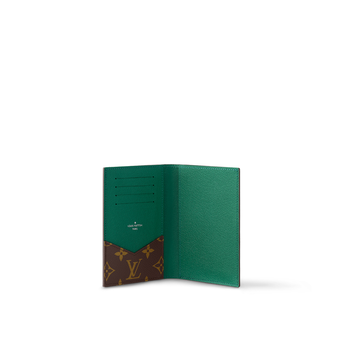 Обложка-Louis-Vuitton-Monogram-Macassar-Зеленая2_F10405860-1.png
